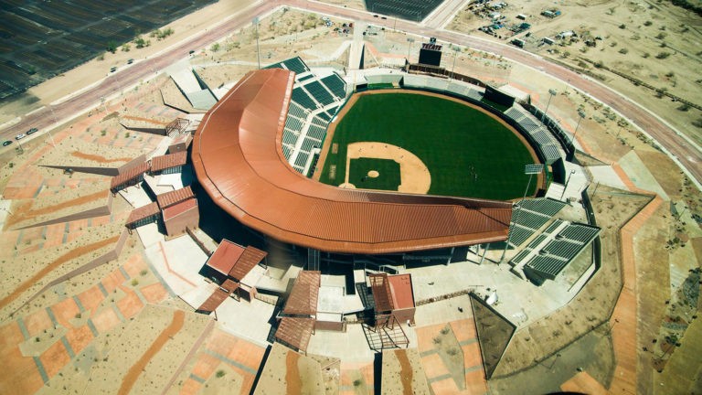 Gobierno Federal es duramente criticado por comprar estadio de béisbol en Sonora en medio de la crisis por #Covid19