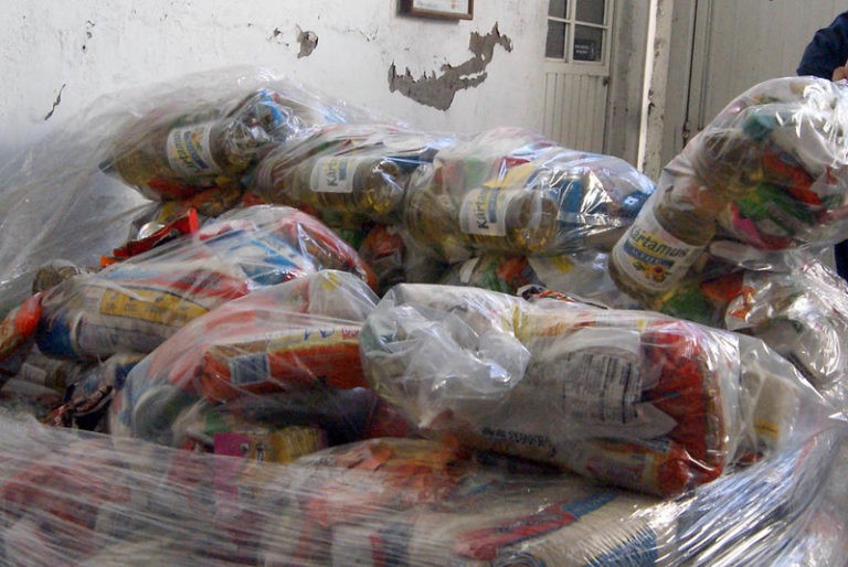 Llevan apoyos alimenticios a familias vulnerables de Aguascalientes por Covid-19