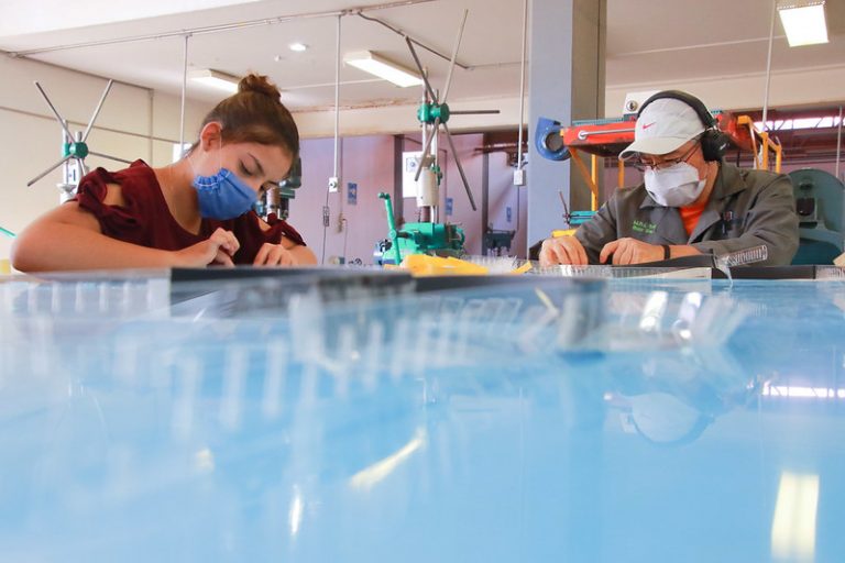 Empresas de Aguascalientes se reinventan ante pandemia por COVID-19 y cambian a fabricar productos distintos