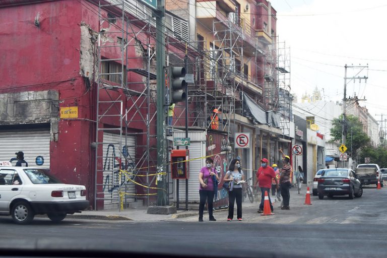 Mejor que el cubrebocas, no salir: Issea en Aguascalientes