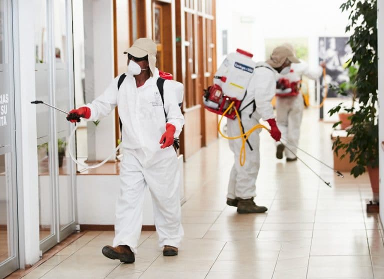 En Aguascalientes, SSMAA desinfecta edificios públicos por COVID-19