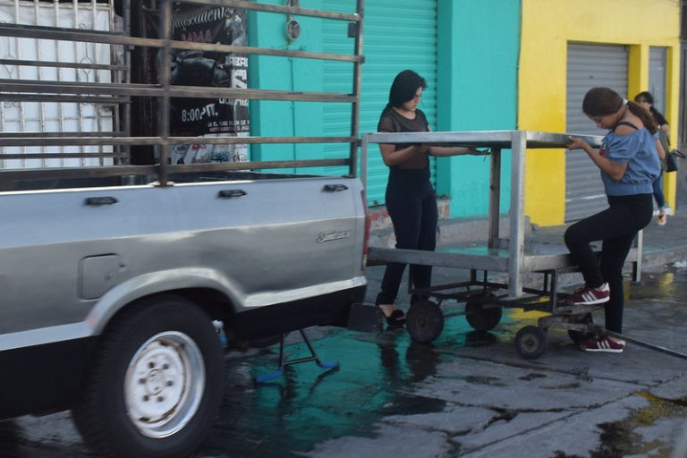 Por Covid-19, más de la mitad han parado en parte sus actividades