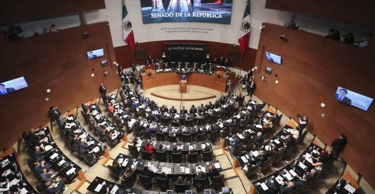 Senadores suman acciones para apoyar a población damnificada de Guerrero 