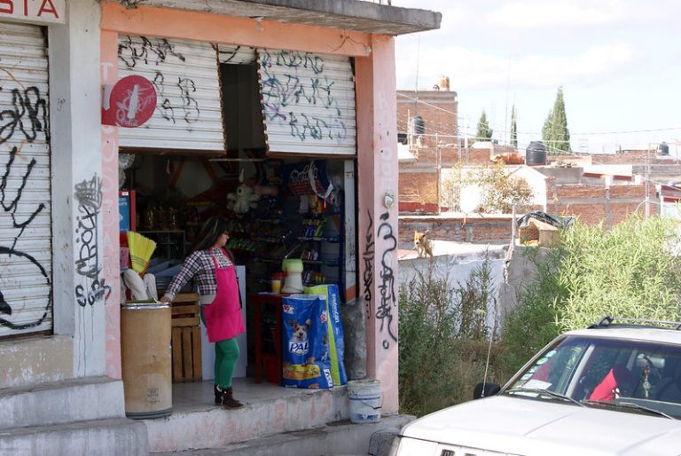 Empresas y ciudadanos tendrán que buscar alternativas para mantenerse a flote