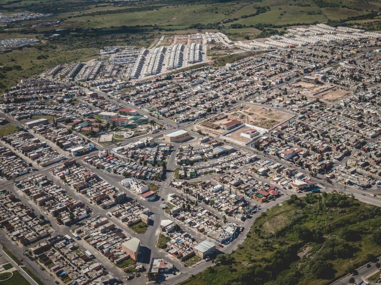 Pensar el hábitat | El poder coercitivo de la línea y su responsabilidad compartida