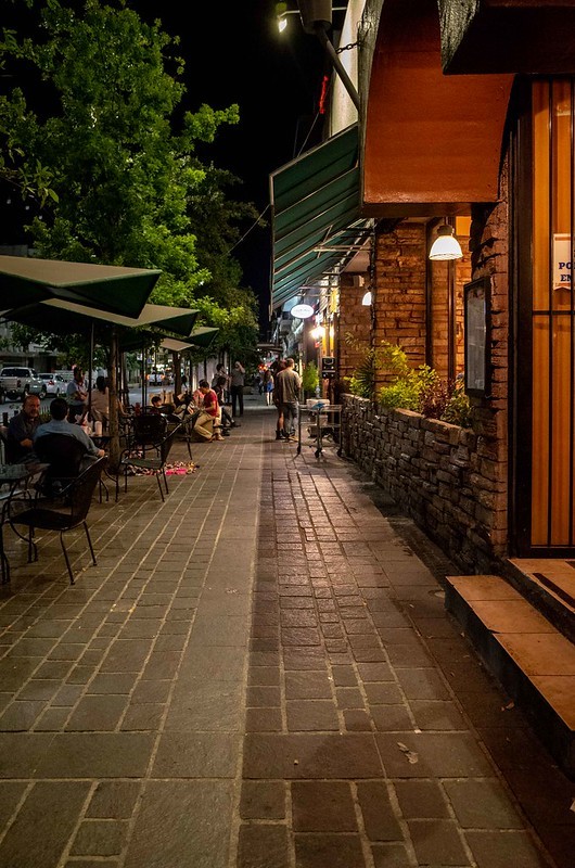 Mesas separadas, por favor. Restaurantes se alistan para la “nueva normalidad”