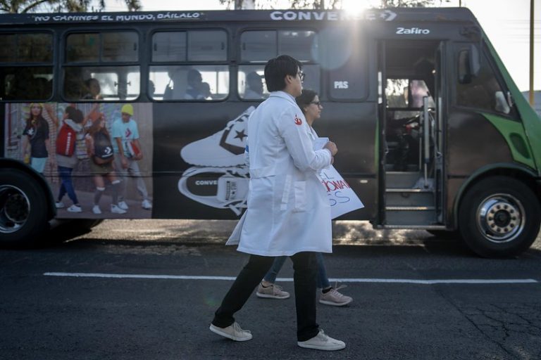 En Aguascalientes, médicos internos de la UAA exhiben su miedo ante su regreso a los hospitales durante la pandemia por COVID-19