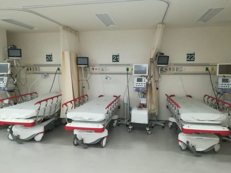 Querétaro ocultó camas Covid-19 y preparó estrategia jurídica para rechazar pacientes