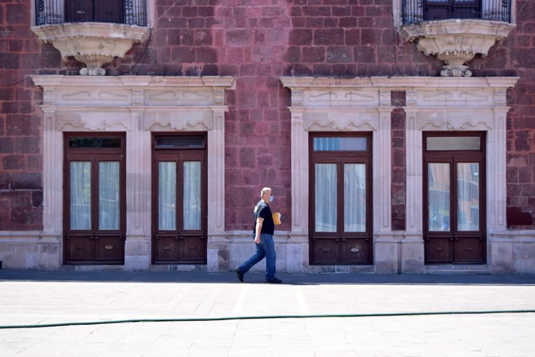 ¿Como va Aguascalientes contra sus estados vecinos en número de fallecidos  y casos confirmados de COVID-19? Al 28 de Julio