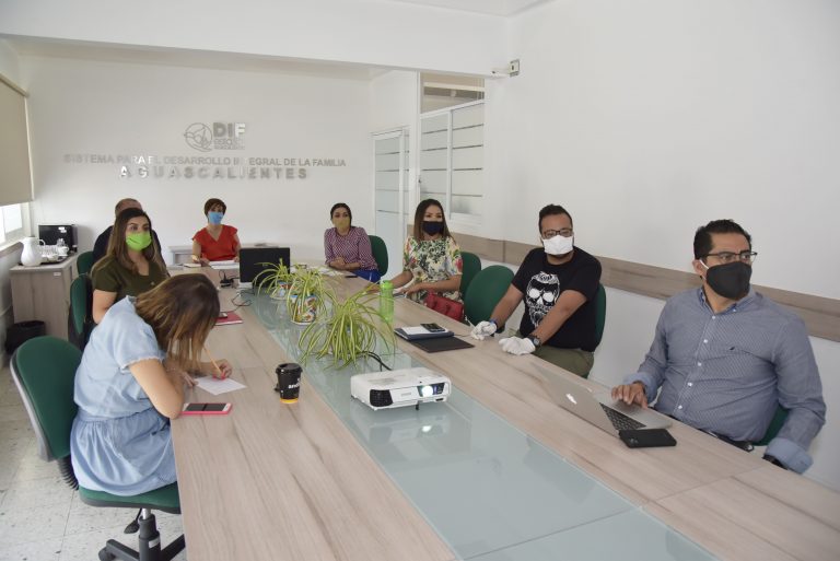 DIF Estatal celebra Día Internacional de las Mujeres Rurales con concurso de mole