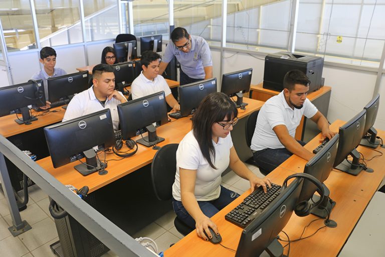 Nuevas tecnologías educativas en la UTNA para el desarrollo del bilingüismo