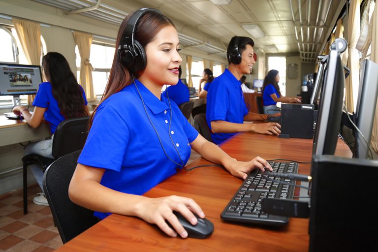 UTNA genera nuevas estrategias para desarrollar proyectos de estadía a distancia