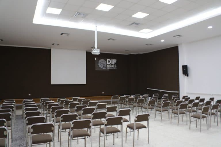 Entregan instalaciones remodeladas del Centro de Rehabilitación e Integración Social de Aguascalientes