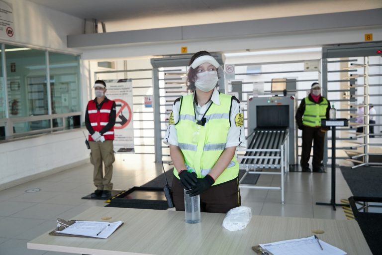 Gobernador de Aguascalientes supervisa protocolos sanitarios en Compas