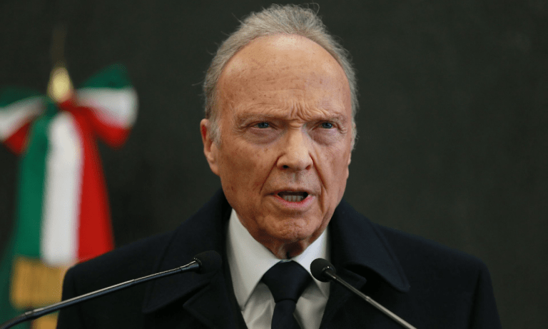 El fiscal Gertz da contrato millonario a empresa que monopolizó renta de vehículos con EPN