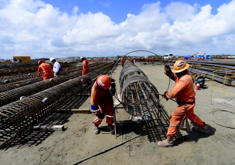 A un año de iniciar la Refinería Dos Bocas, se han generado 34 mil 42 empleos 