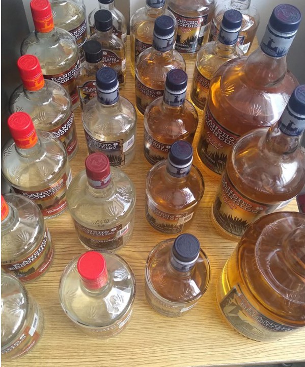 Llaman a consumir solo bebidas destiladas etiquetadas y aprobadas por Cofepris