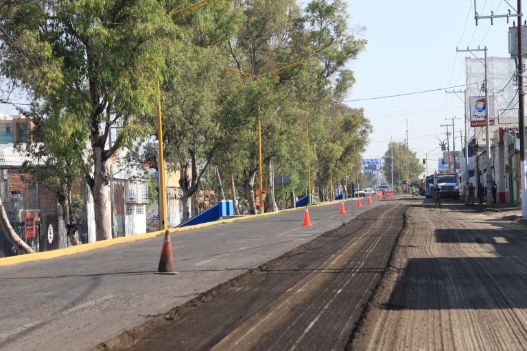 Rehabilitan calles de la capital de Aguascalientes