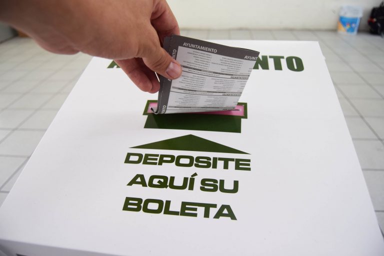 Analizan iniciativas que buscan modificar el Código Electoral de Aguascalientes