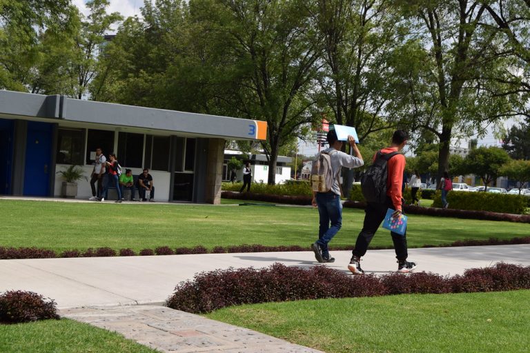 Universidades, ciudad e innovación/ Rompecabezas urbano 