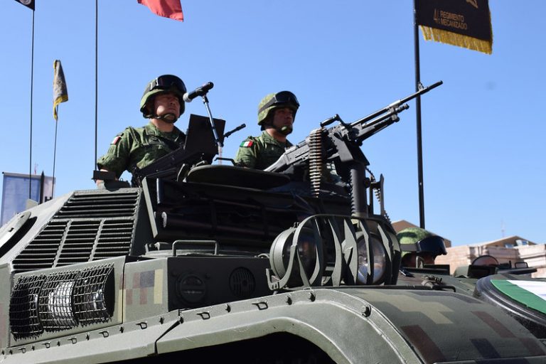 El Ejército blinda la refinería de Salamanca ante amenazas del Marro