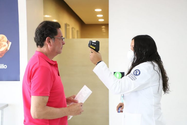 Morir en la fábrica. “Hay un foco de infección ahí adentro”