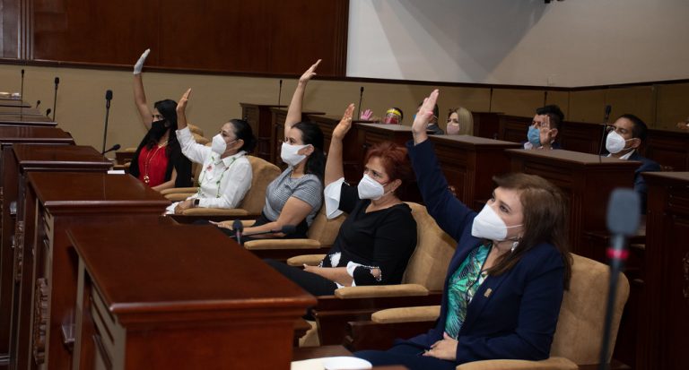 Con nuevas leyes electorales más mujeres se interesarán en participar en política