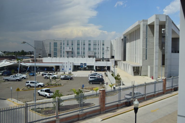 Con la cuarta parte de camas de terapia intensiva y casi la mitad de camas regulares para COVID-19 ocupadas. Aguascalientes acumula ya 2 mil 318 casos confirmados al 19 de junio