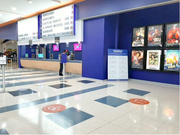 Es decisión de cada ciudadano asistir a los gimnasios o cines de Aguascalientes