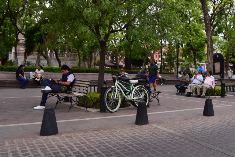 México rebasa los 200 mil contagios y 25 mil muertes por Covid-19