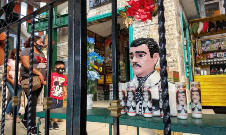 “Malverde: de la leyenda a la santidad”, por Marlene Diveinz