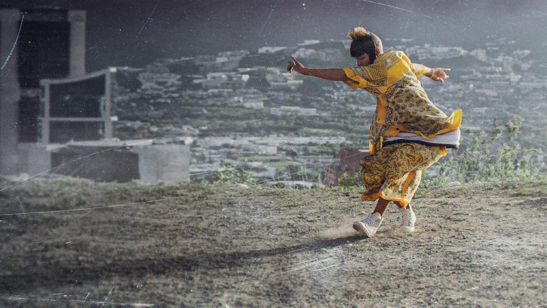 “Ya no estoy aquí”: La cumbia de la resistencia que puedes ver en Netflix