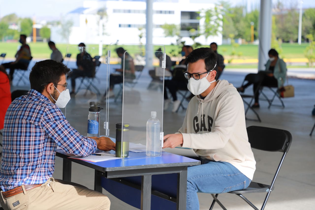 Alumnos de Medicina de la UAA reciben plazas para internado en Aguascalientes LJA Aguascalientes Alumnos de Medicina de la UAA reciben plazas para internado en Aguascalientes LJA Aguascalientes