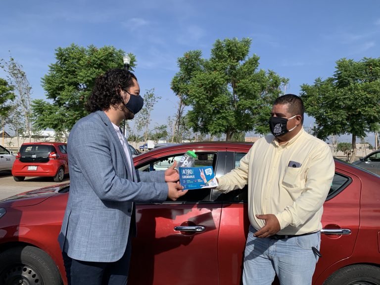 Cmov en Aguascalientes recibe donación de gel antibacterial