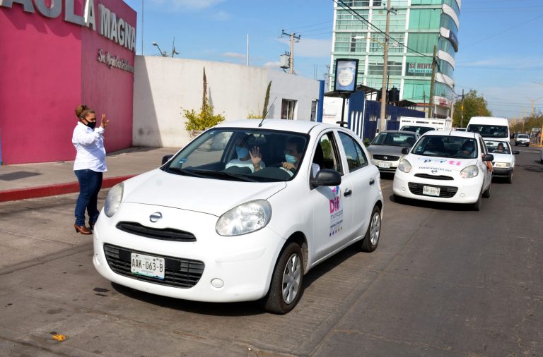 Clubes de adultos mayores reciben apoyos económicos en Aguascalientes