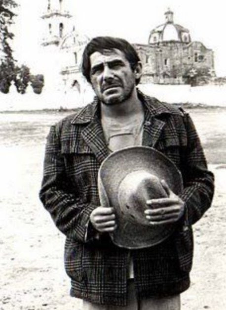 Un personaje no lo puedes hacer a tontas y a locas, tienes que armarlo…Héctor Suárez / La escena 