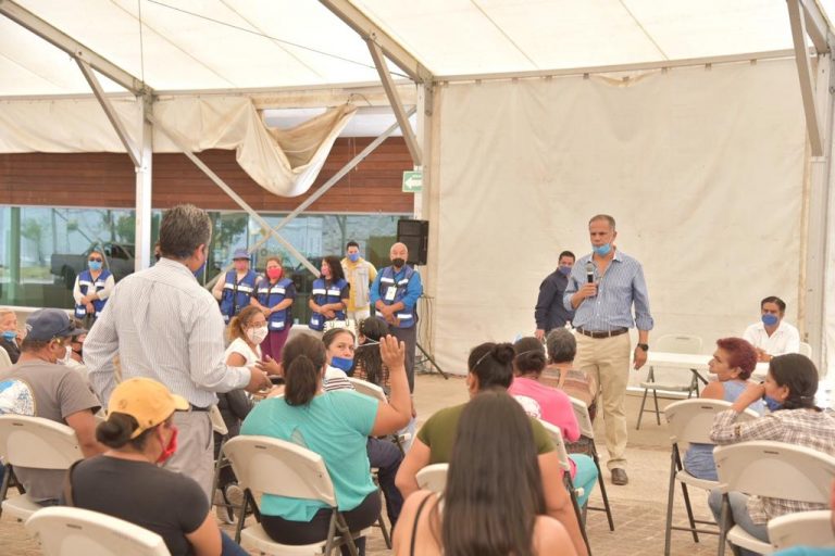Alcalde de Jesús María se reúne con tianguistas