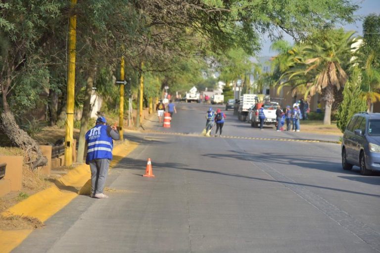 Labores de limpieza y desmalezado, en Jesús María y Aguascalientes
