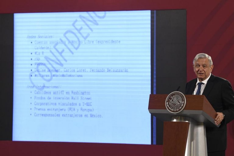 Sin pruebas ni validación, AMLO difunde supuesta “estrategia” conservadora contra su gobierno