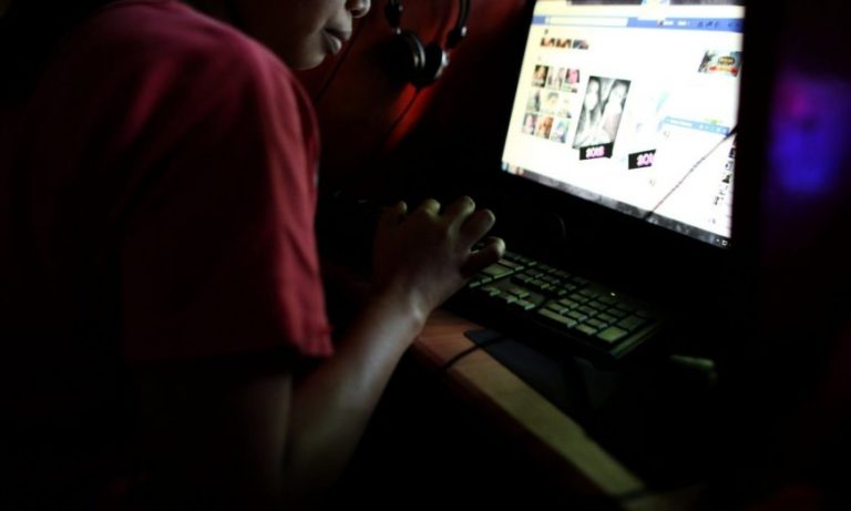 Amazon, Apple, Facebook y Google lanzan plan para combatir el abuso sexual infantil en línea