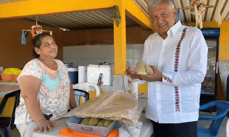 El gustito de AMLO: Presidencia compra alimento “prohibido”