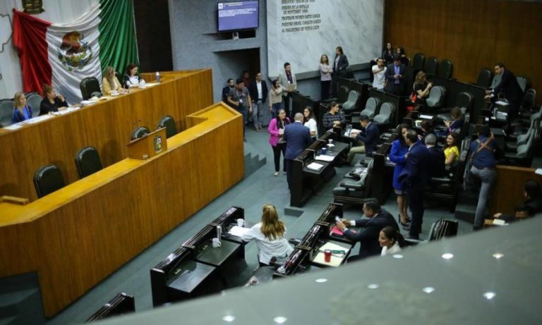 Congreso de NL es clausurado por covid-19 un día antes de votar castigo al Bronco