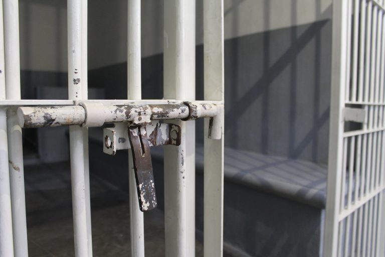 Senado aprueba hasta 9 años de cárcel para quienes eviten construcción de vías del tren