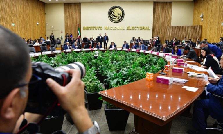 Acuerdan ruta para la elección de 4 consejeros del INE