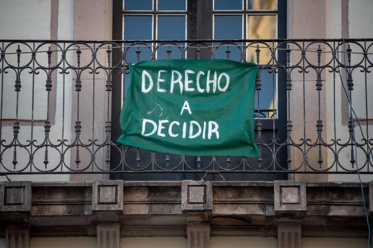 Se debe defender el estado laico para garantizar los derechos de todos