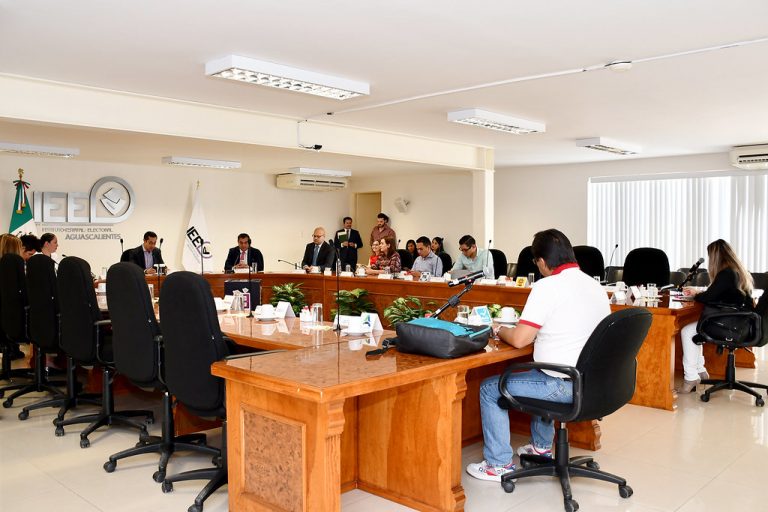 Expide IEE reglamentos de cara al Proceso Electoral 2020-2021