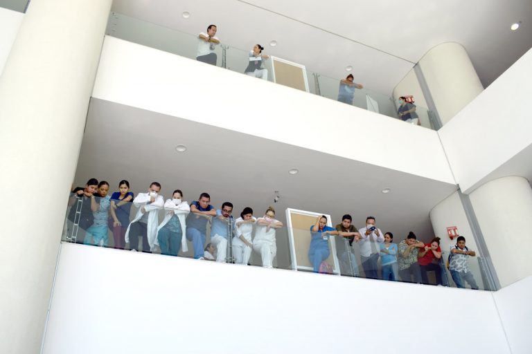 Reforzar hospitales y acelerar el proceso de vacunación, estrategia sanitaria para la FNSM 2022 