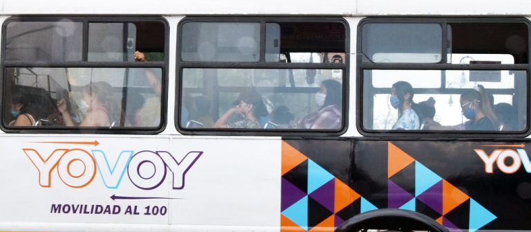 En Aguascalientes, necesario, portar el cubrebocas en el transporte público en todo momento