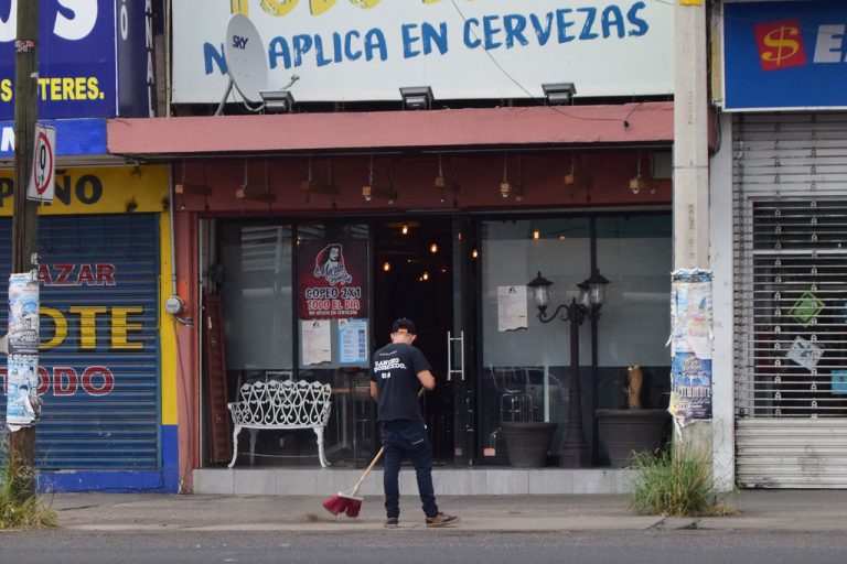 Preocupa a Regulación Sanitaria el incumplimiento de protocolos contra Covid-19 en Aguascalientes