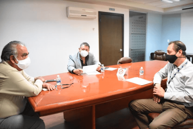 Se reúnen Registro Público de la Propiedad y del Comercio y SAT